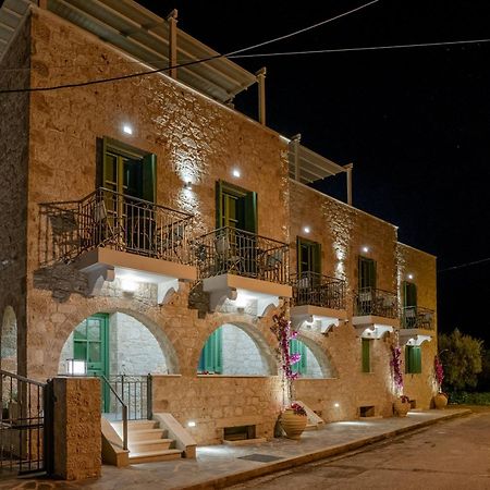 Olvio Suites Kardamyli Extérieur photo
