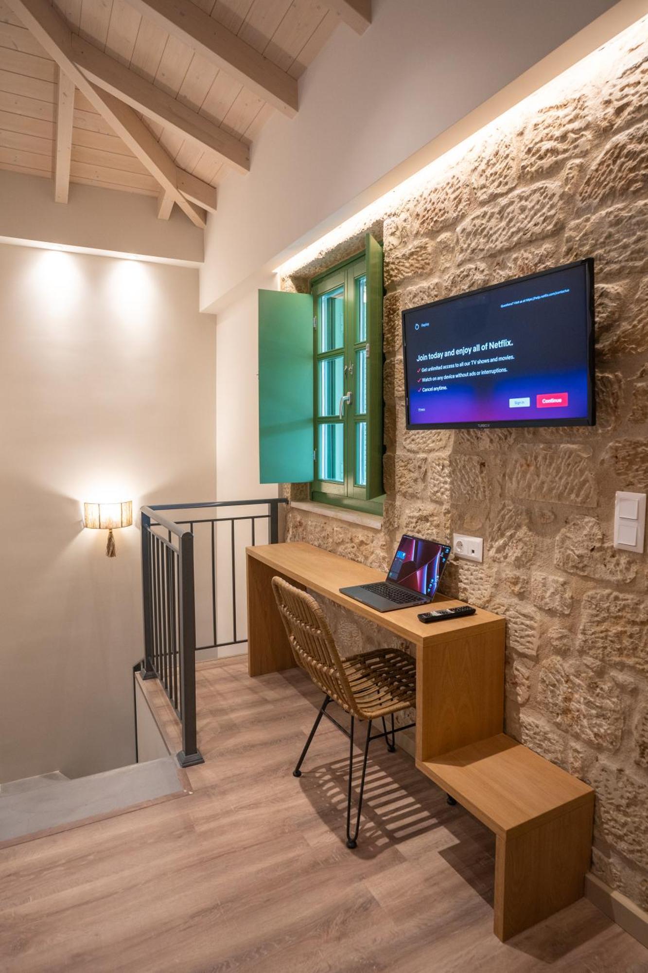 Olvio Suites Kardamyli Extérieur photo