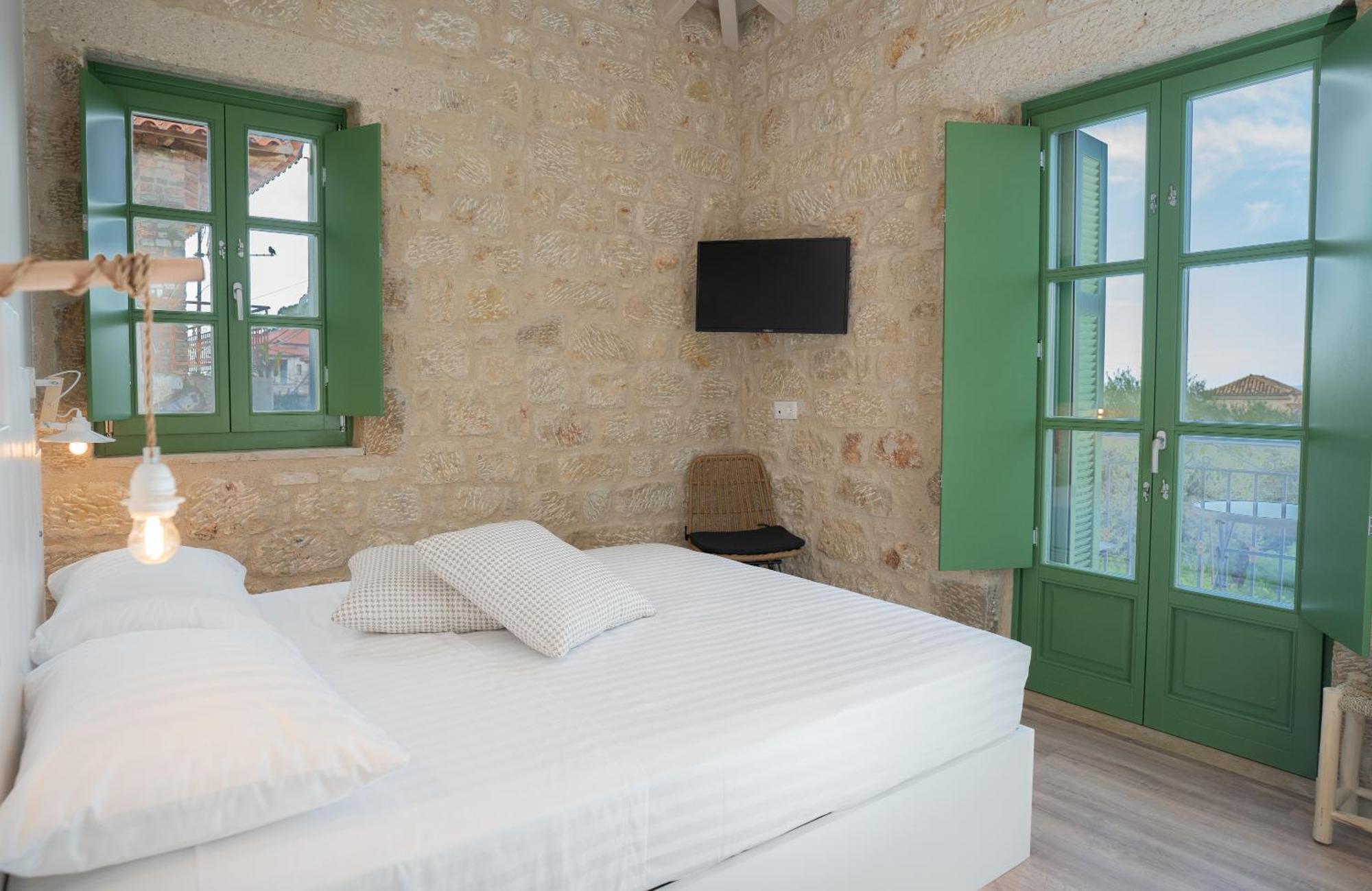 Olvio Suites Kardamyli Extérieur photo
