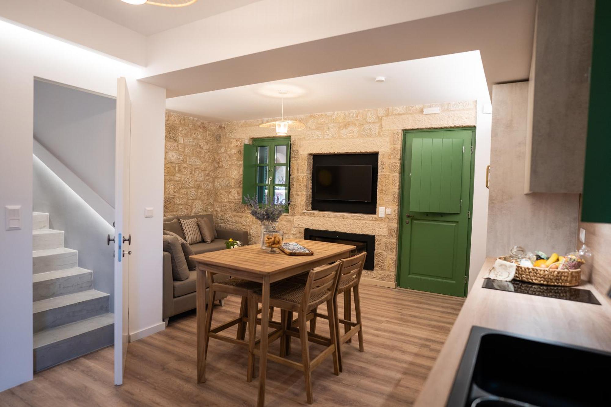 Olvio Suites Kardamyli Extérieur photo