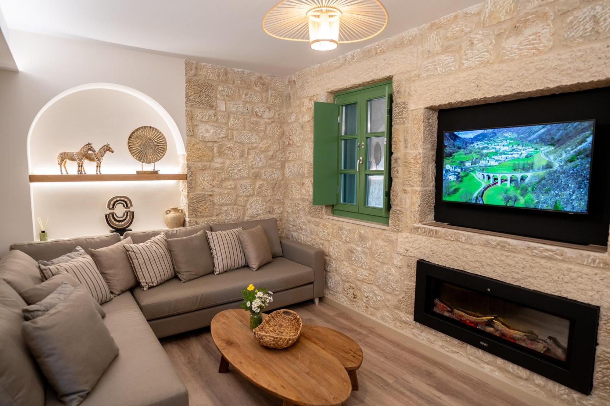 Olvio Suites Kardamyli Extérieur photo